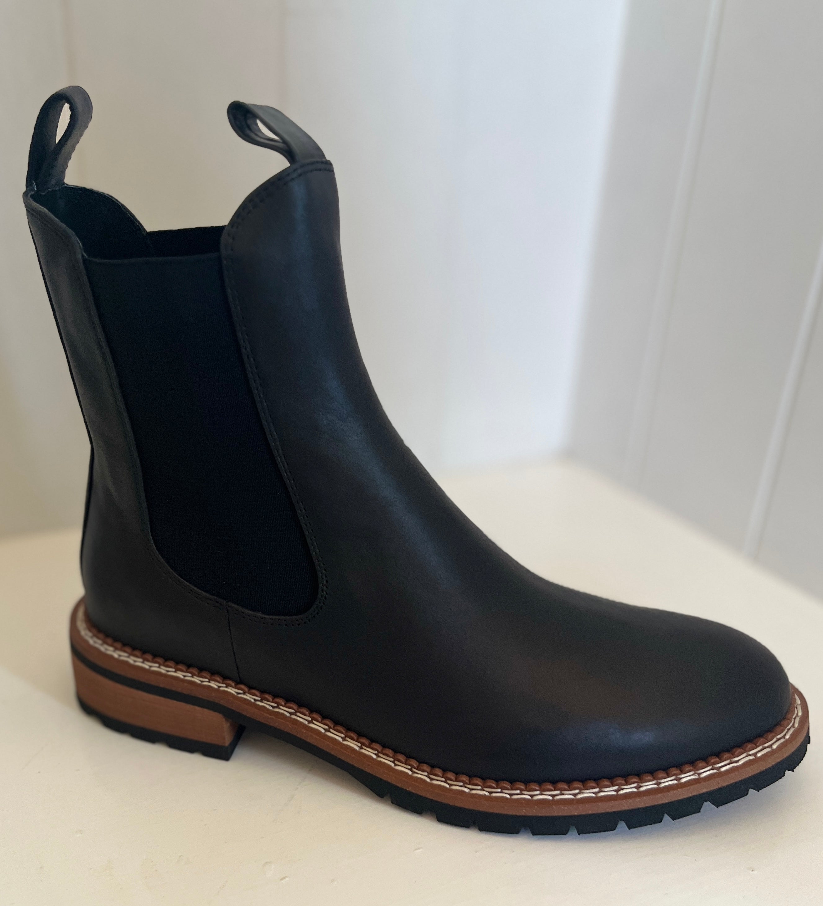 Roccom Leather Ankle Boots