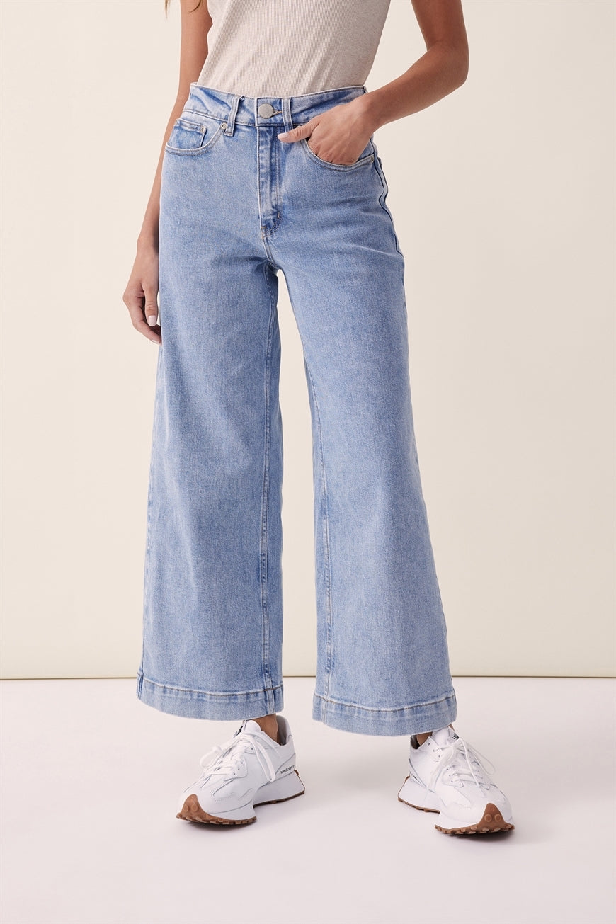 Wide Leg Jean