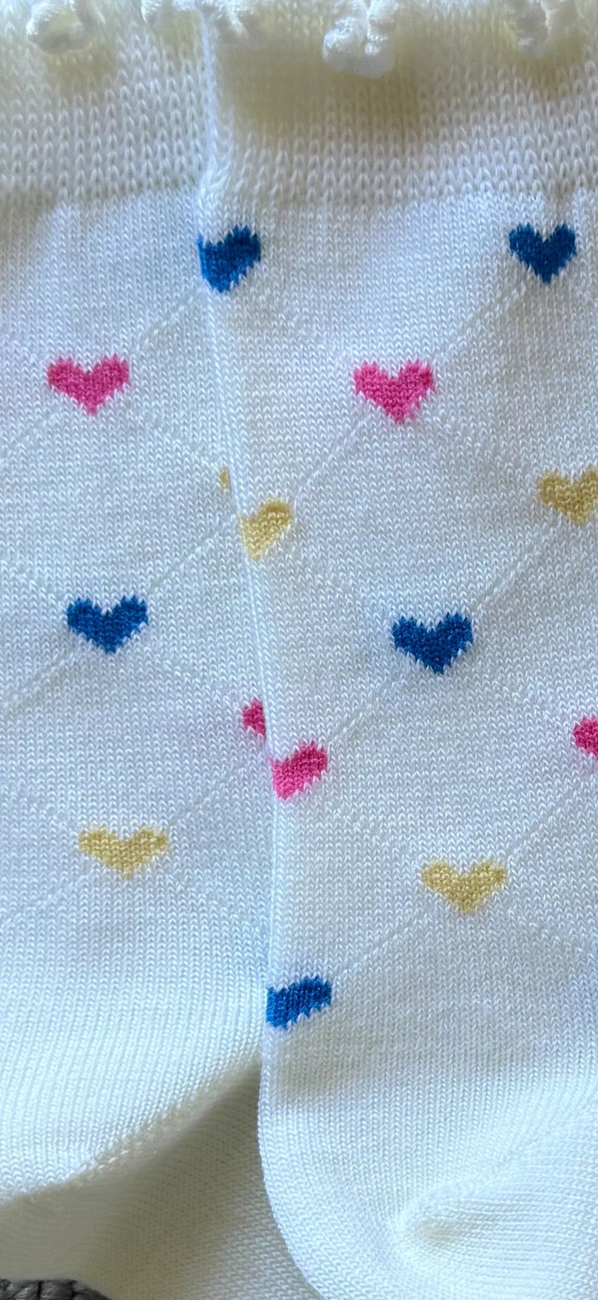 Scalloped Wool Socks - Heart