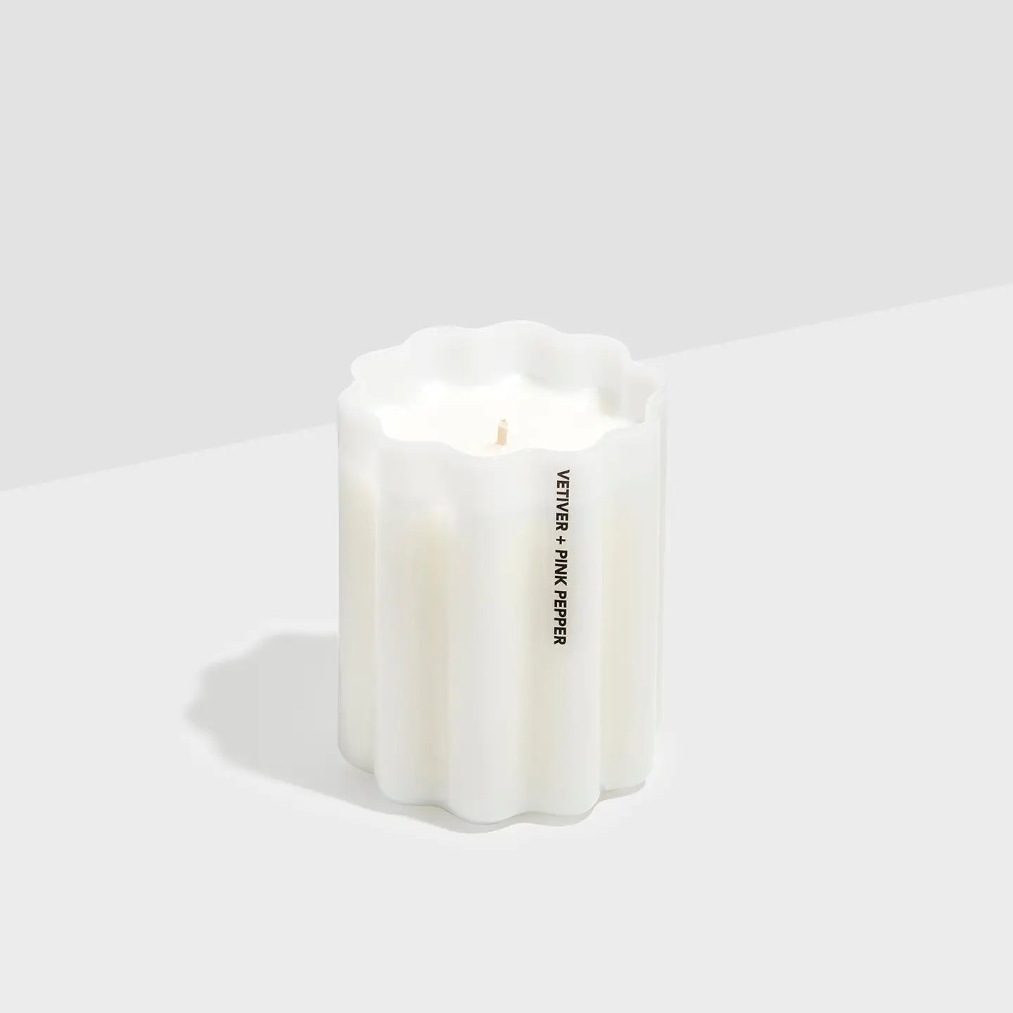 Fazeek Vetiver and Pink Pepper Wave Candle