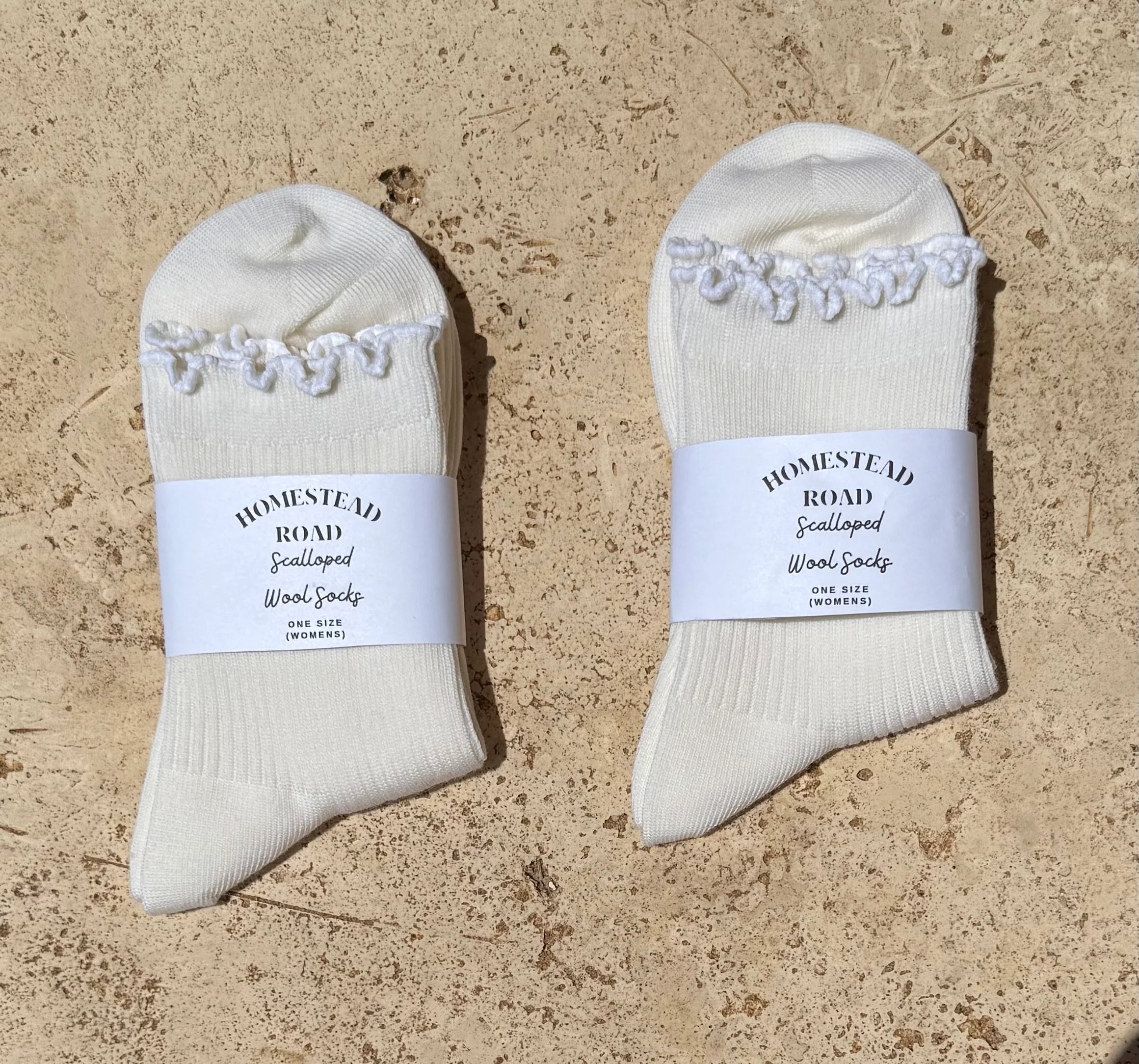 Scalloped Wool Socks - Cream