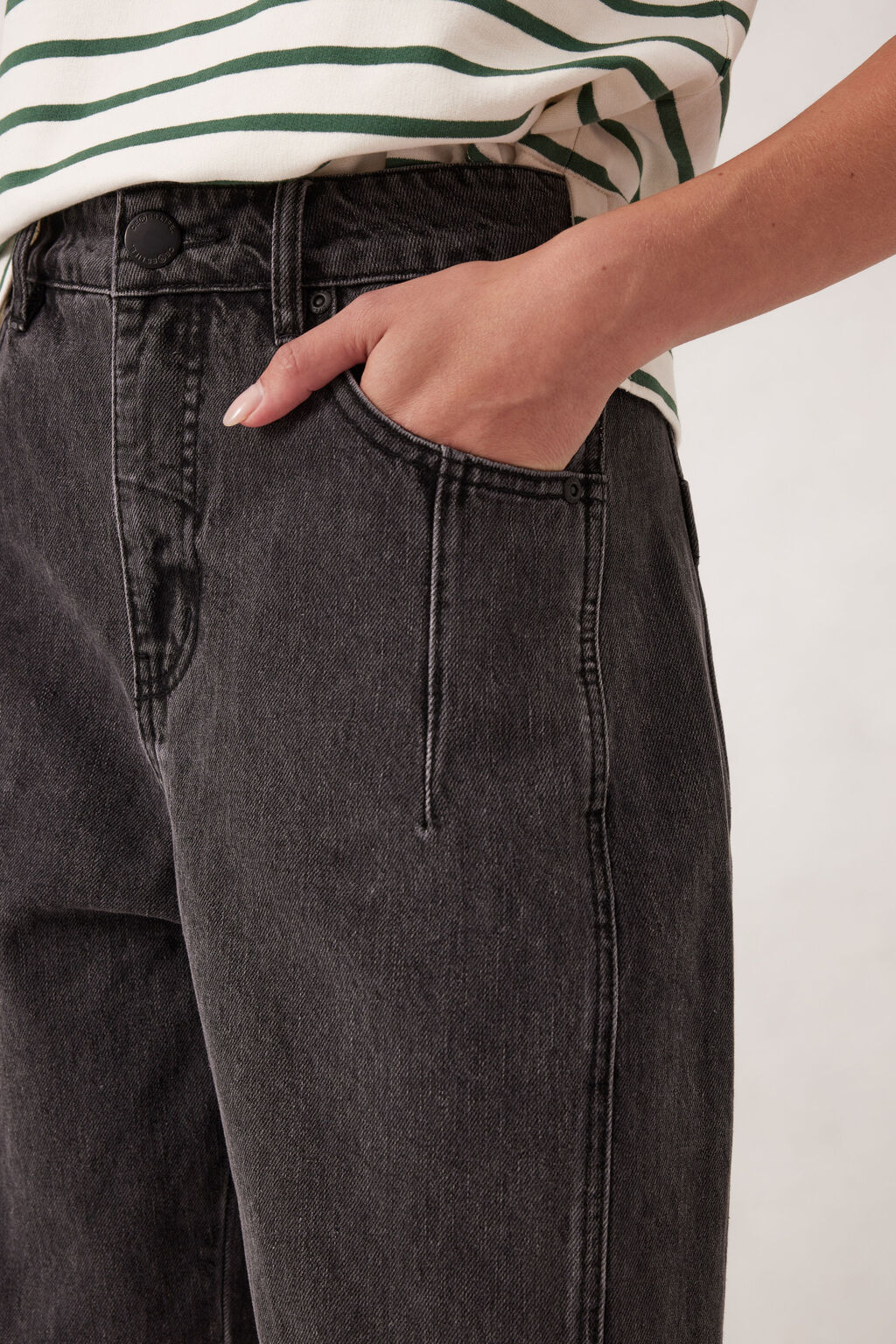 Darted Barrel Jean