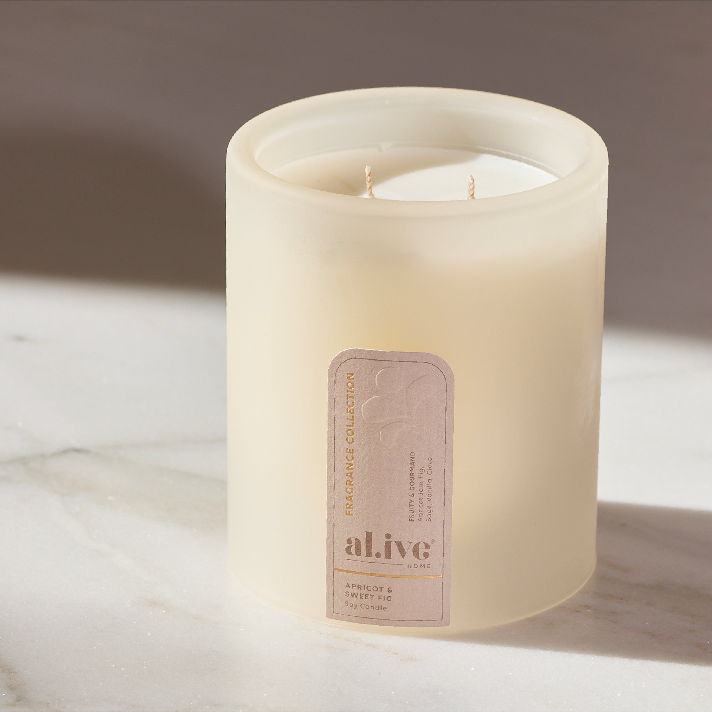 AL.IVE Soy Candle - Apricot and Sweet Fig