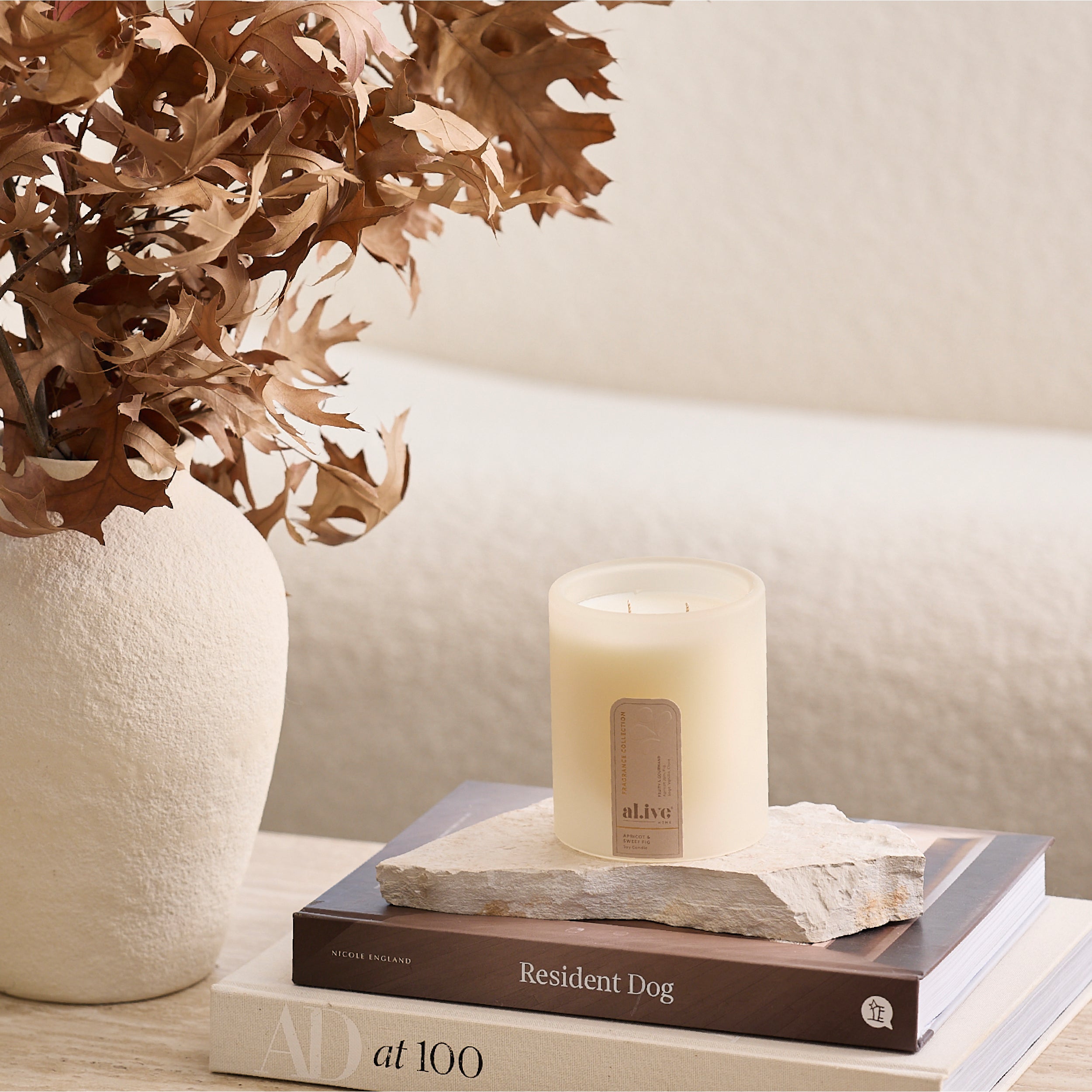 AL.IVE Soy Candle - Apricot and Sweet Fig