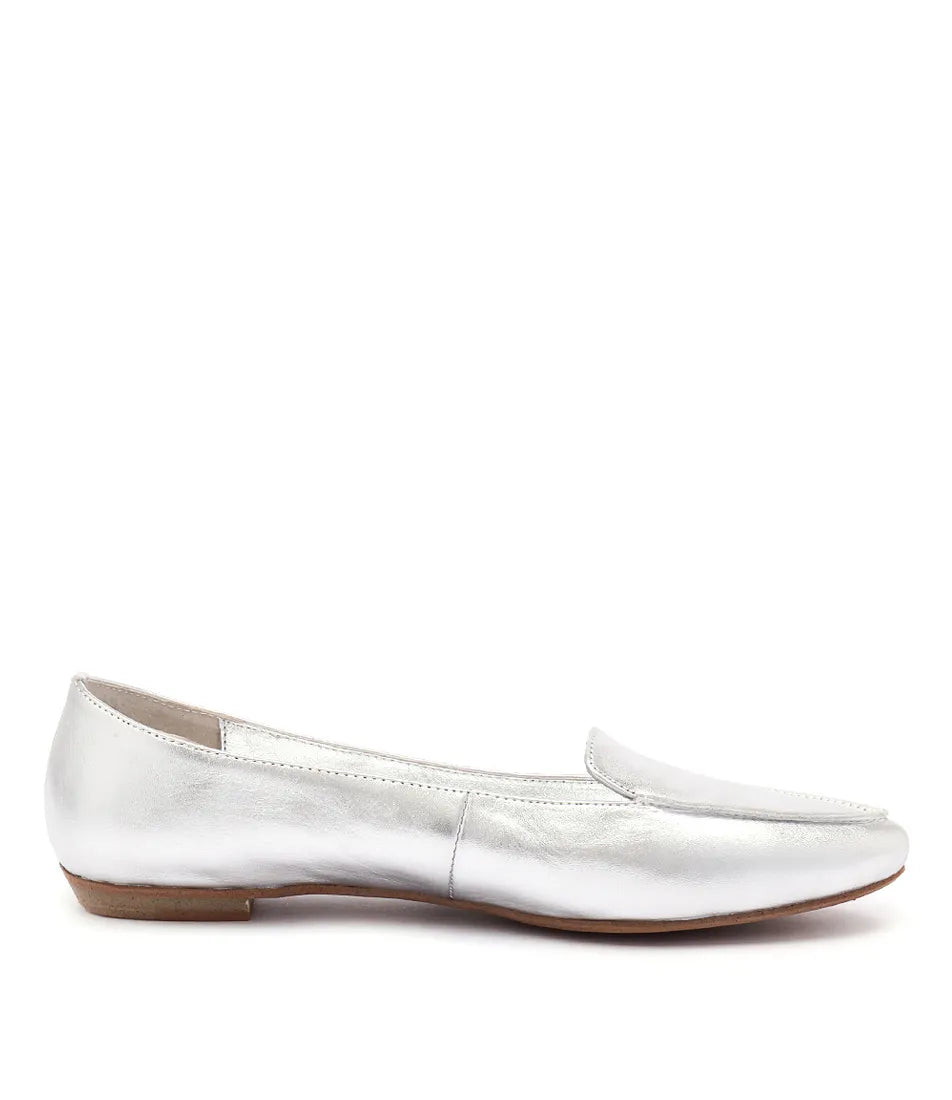 Gyro Silver Leather Flats