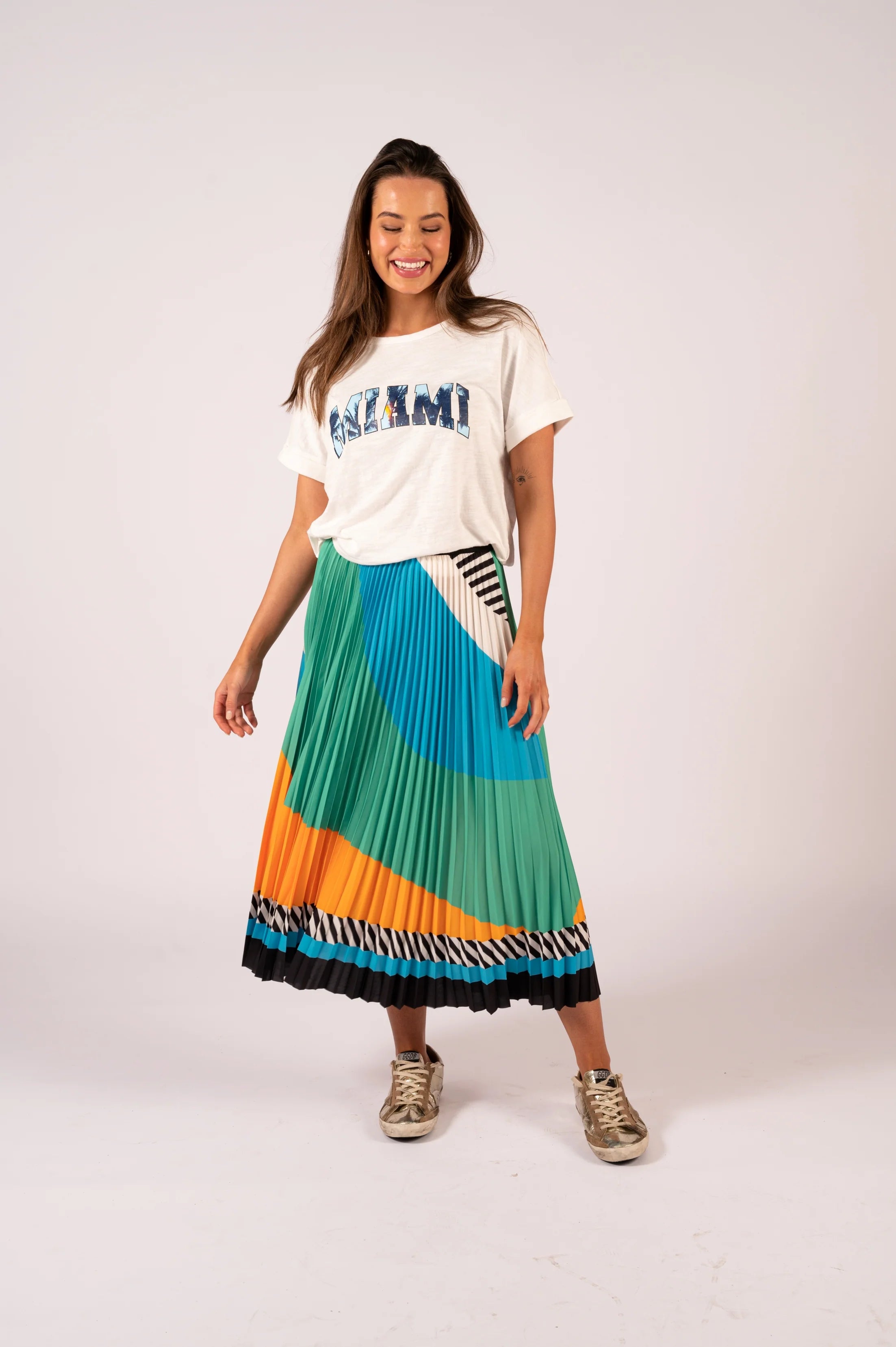 Jade Relaxed Tee - Vintage White Miami