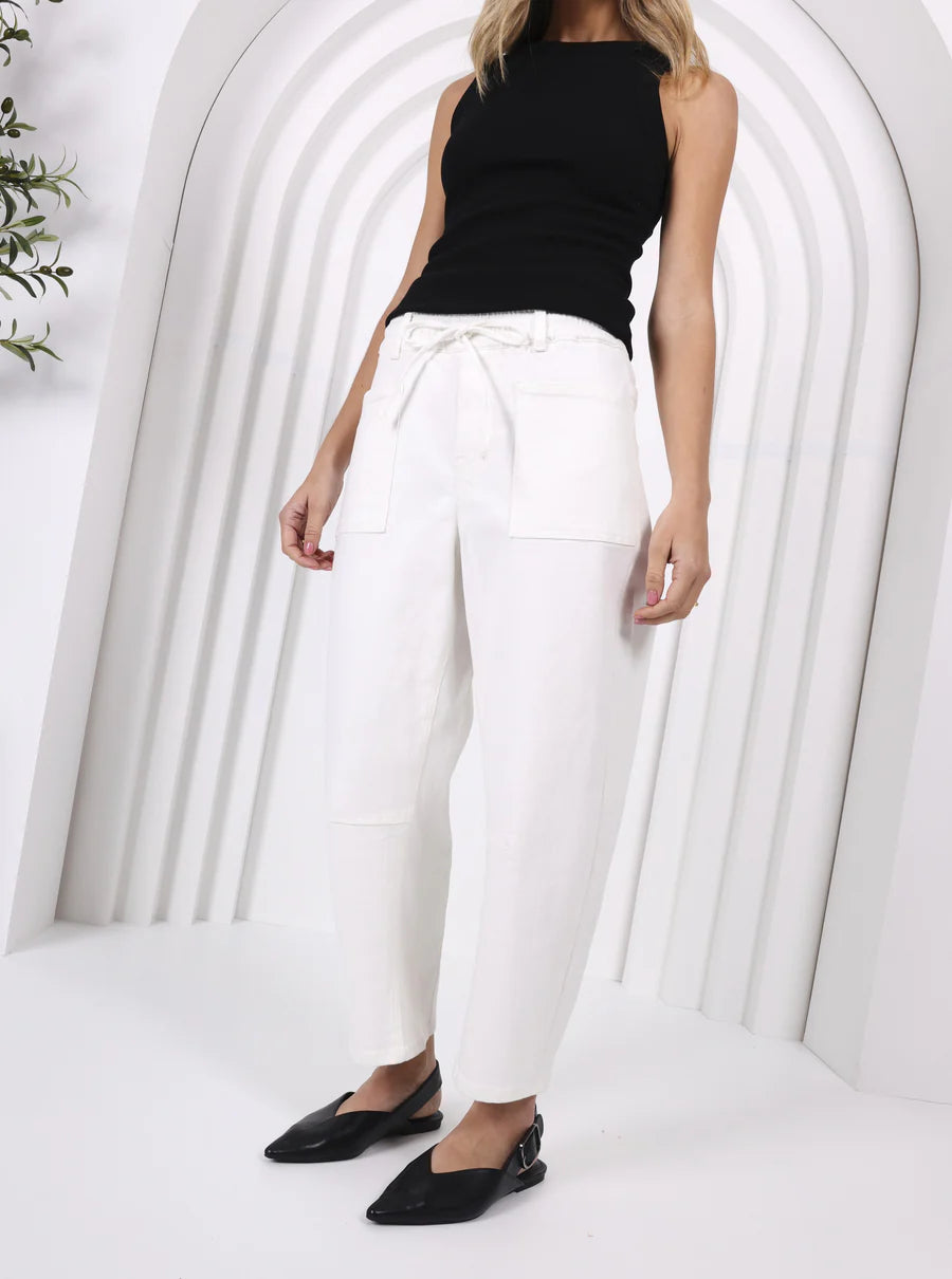 Leo Barrel Jeans - White
