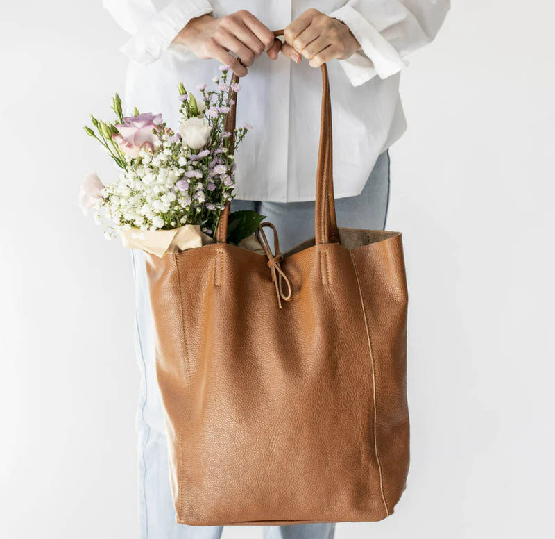 Maison Fanli Large Tote - Camel