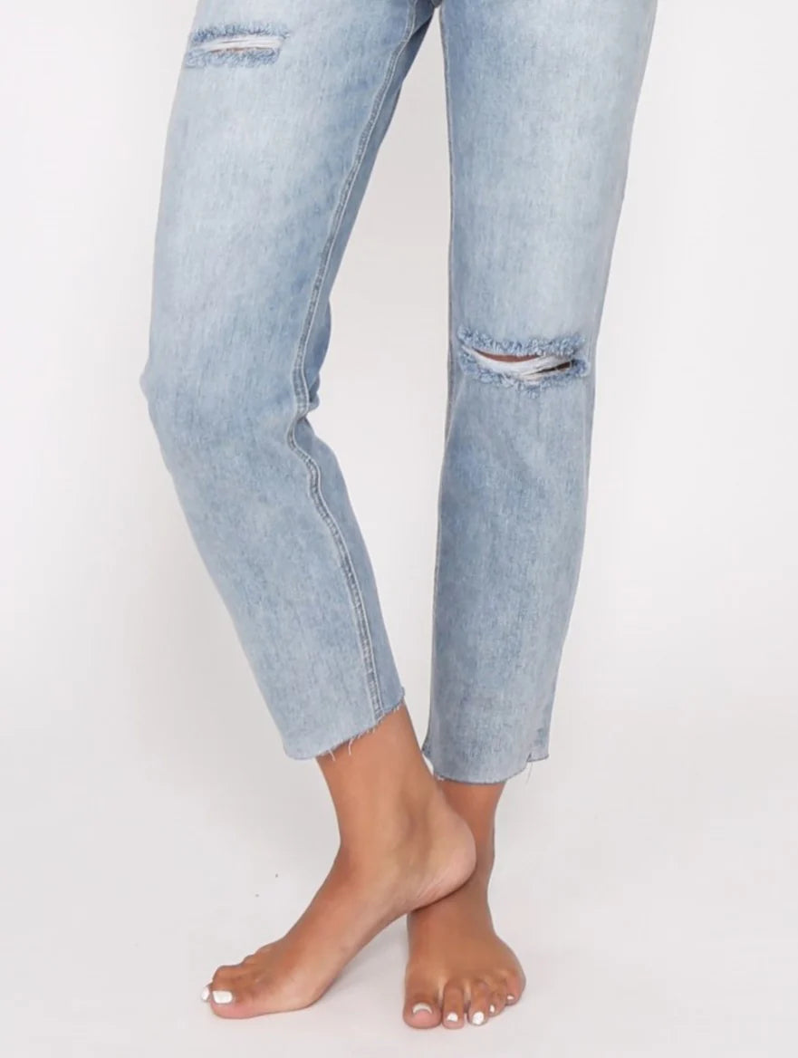 Taylor Mom Jean