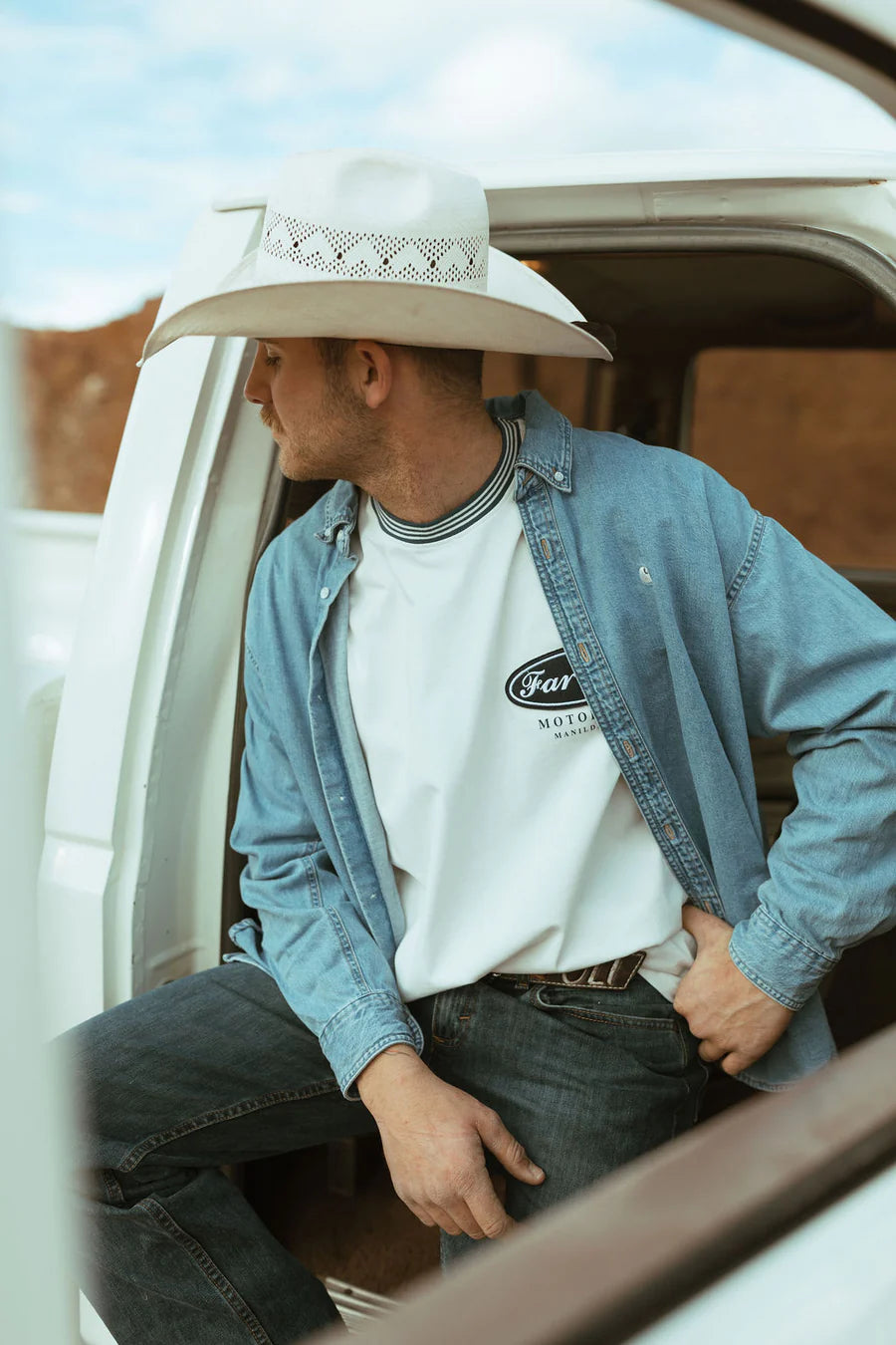 FAR MER Motor Club Box Tee