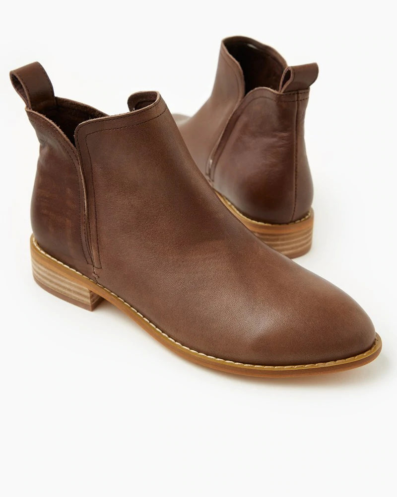 Douglas Leather Boot